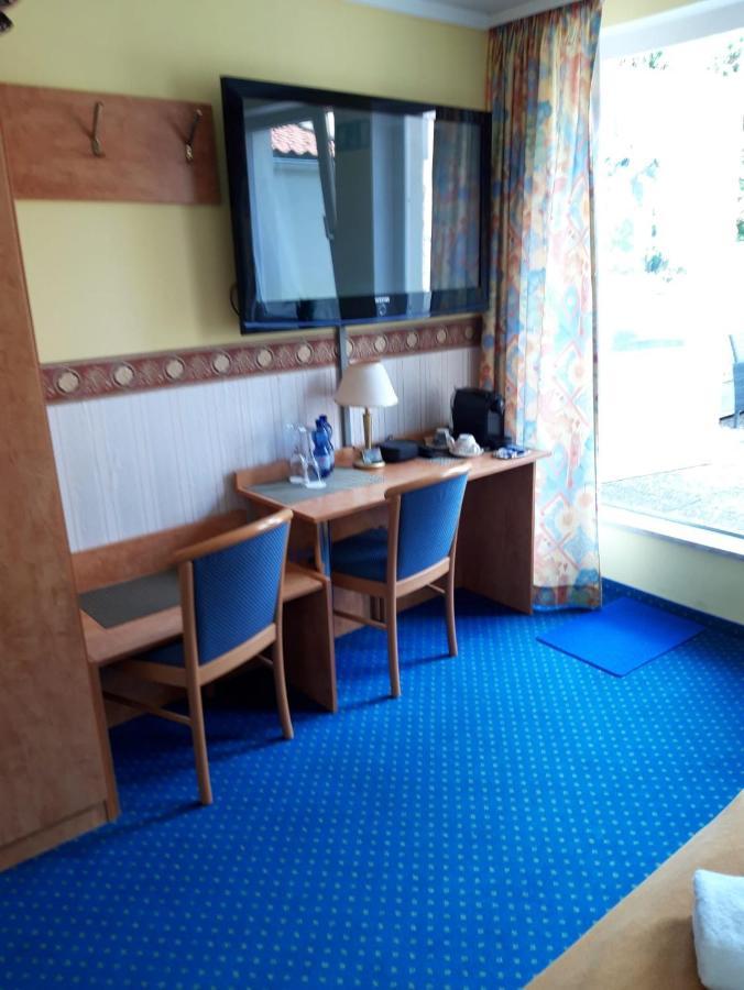 Hotel Zur Altstadt เซลเลอ ภายนอก รูปภาพ